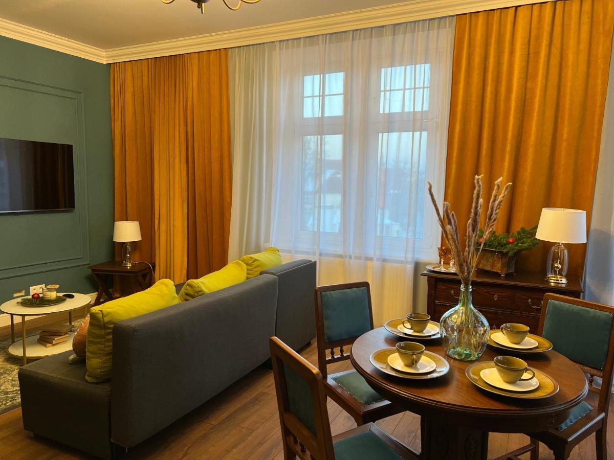 Apartament Baron ***** Jelenia Gora Ngoại thất bức ảnh